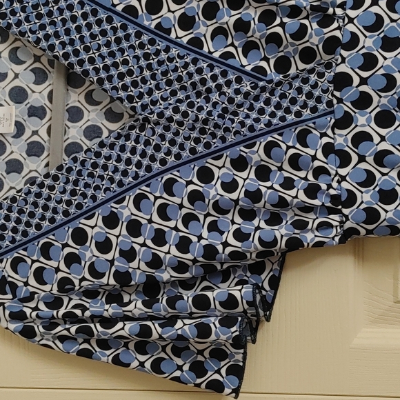 ♦️3 for $15 NorthStyle Flutter Sleeve Top - Picture 4 of 11